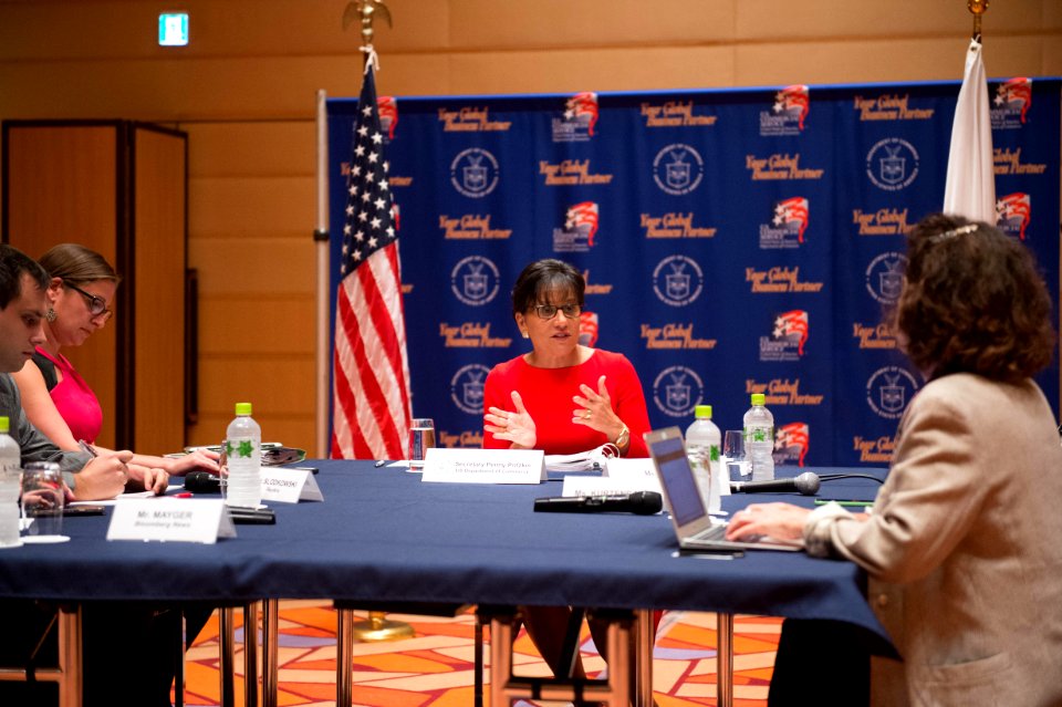 Secretary Pritzker Addresses International Media in Tokyo - Flickr - East Asia and Pacific Media Hub