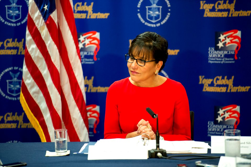 Secretary Pritzker Addresses Japanese Media - Flickr - East Asia and Pacific Media Hub (2)