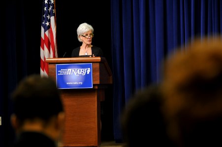 Secretary Sebelius Speaks to the National Association of Black Journalists (Pic 2)