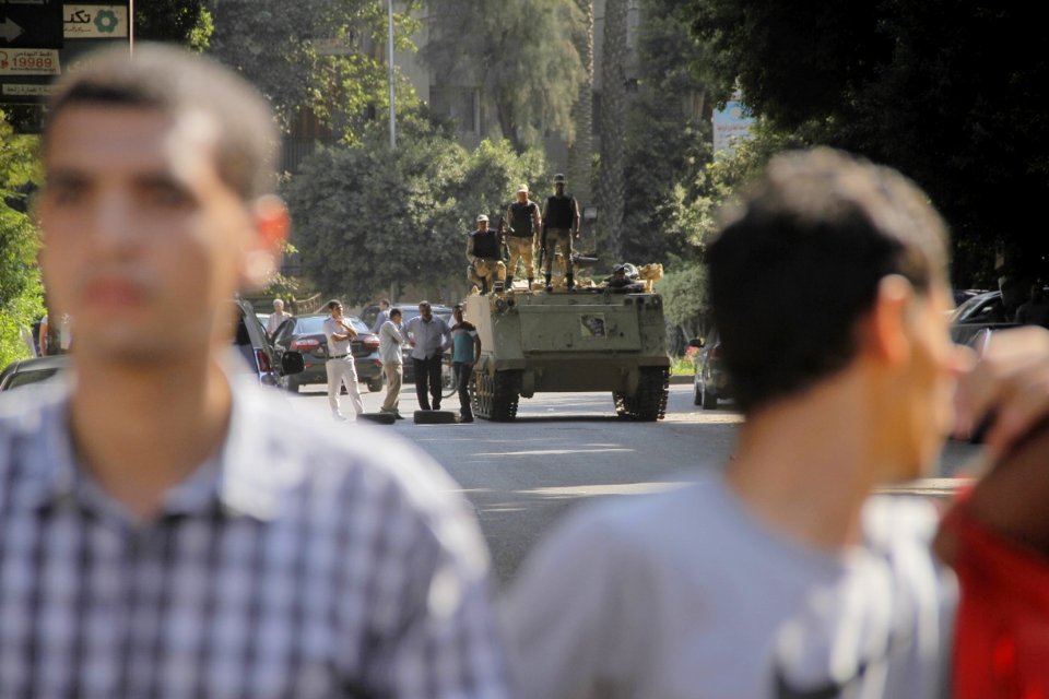 Security forces and protesters in Maadi-Cairo 20-Sep-2013