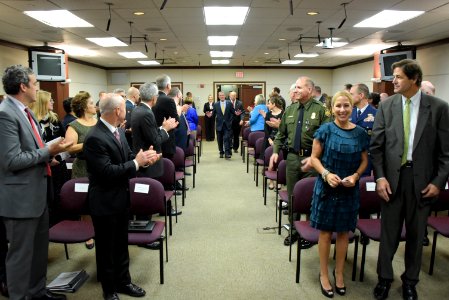 Security Johnson receives DOD Distinguished Public Service Award (29818446324)