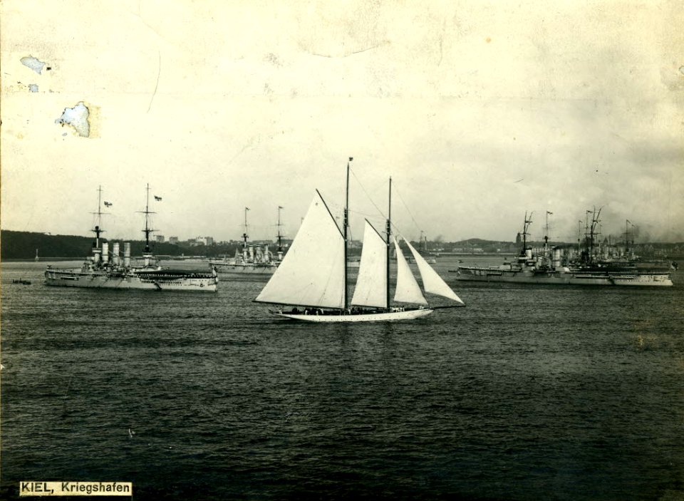 Segelyacht METEOR IV (Kiel 66.568)