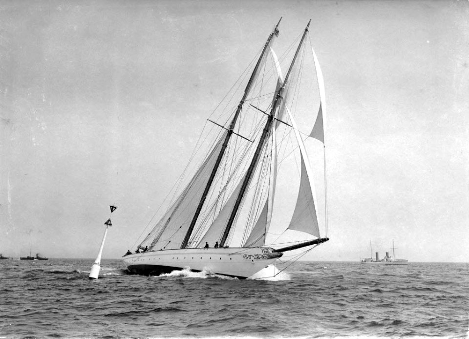 Segelyacht METEOR III (Kiel 70.463)