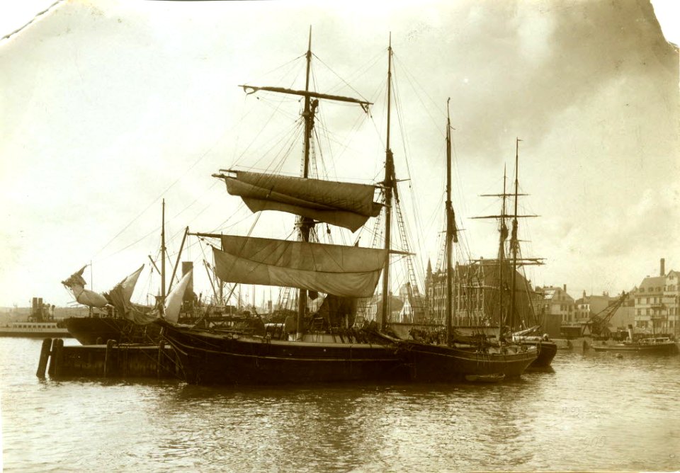 Segelschiffe im Handelshafen am Bootshafen (Kiel 55.602)
