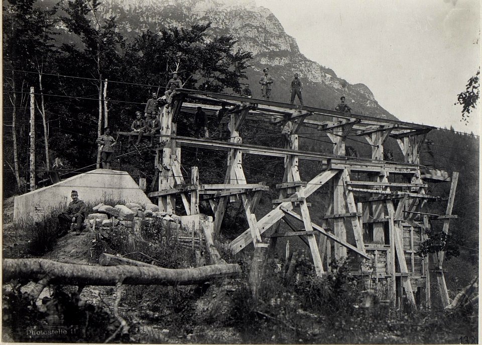 Seilbahn 10.Vigolo.Spannvorrichtung oberhalb der Friccastraße. (BildID 15643259)