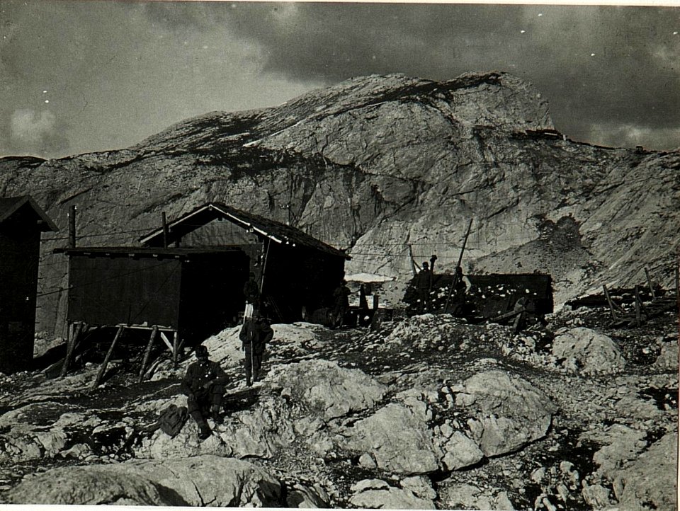 Seilbahn Gran Poz gegen Col de Bous. (BildID 15586338)