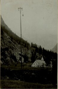 Seilbahnstrecke mit Ort Trenta. (BildID 15480988)