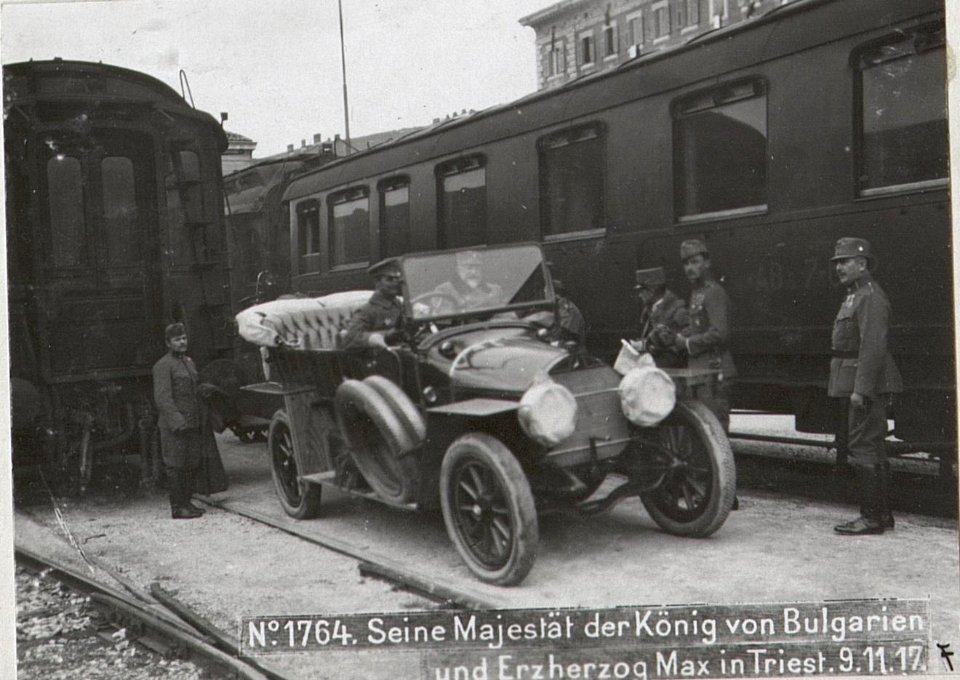 Seine Majestät der König von Bulgarien und Erzherzog Max in Triest.9.11.17. (BildID 15608775)