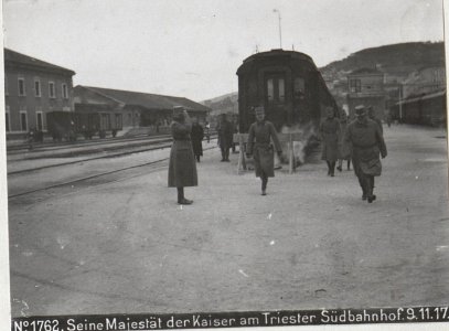 Seine Majestät der Kaiser am Triester Südbahnhof.9.11.17. (BildID 15608761)
