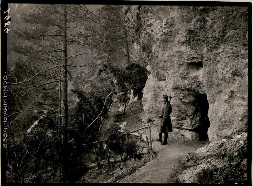 Seisera, Kaverne der 9 cm Positions-Batterie 39. (BildID 15734571)