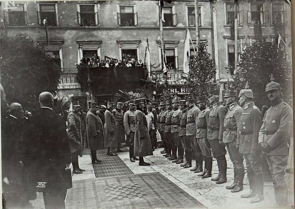 Seine Majestät Kaiser Karl in Stanislau (BildID 15652046)