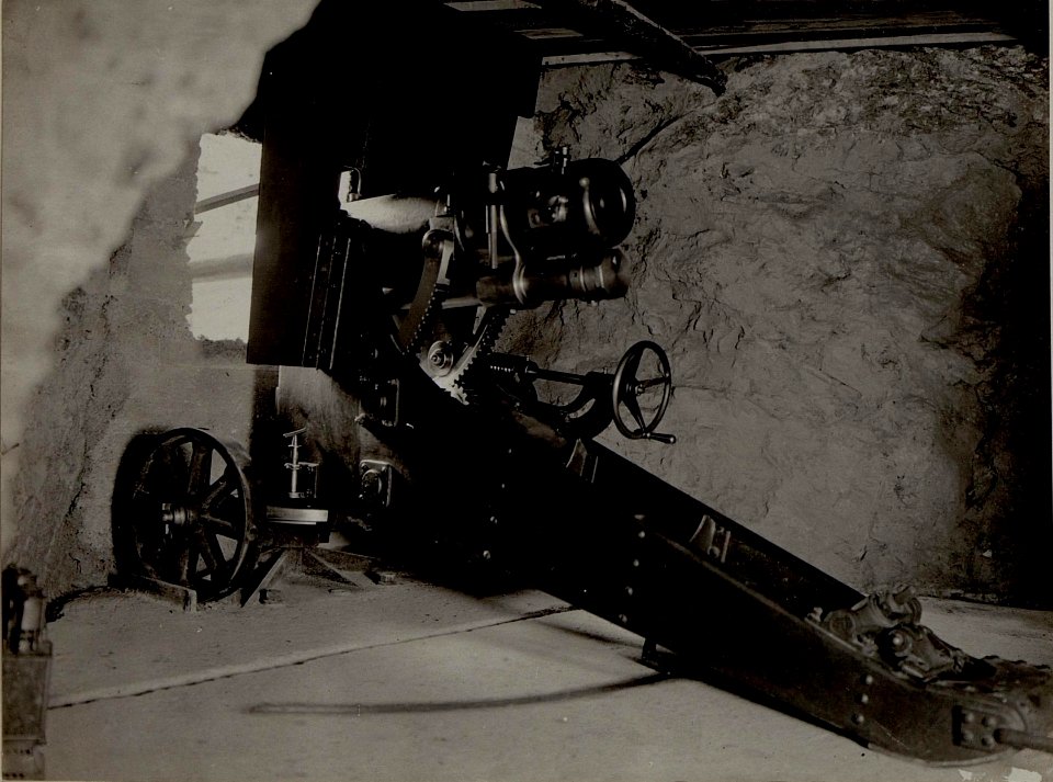 Seissera Durrgraben 9 cm M.4 Pos.Batt.39.9cm Kasemattenkan.aus Fort Hensel. (BildID 15483231)