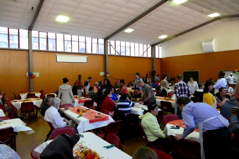 The annual Thanksgiving lunch for Wellington's needy (30379265233)