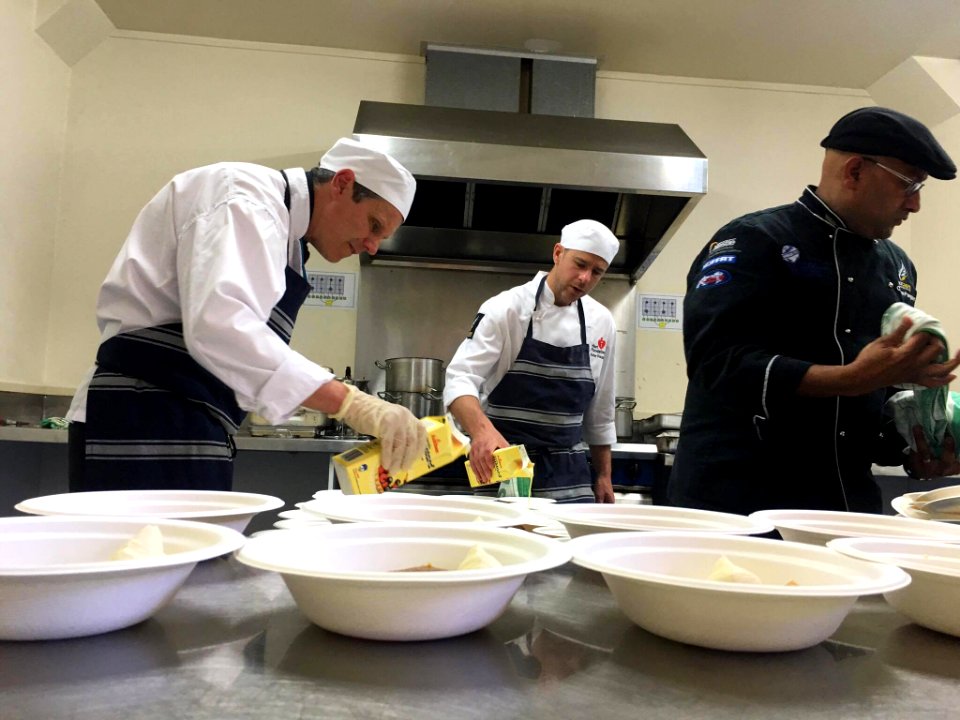 The annual Thanksgiving lunch for Wellington's needy (31042901382)
