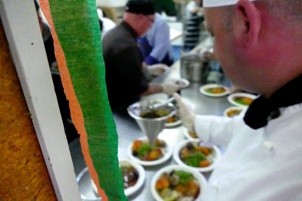 The annual Thanksgiving lunch for Wellington's needy. (30379402353)