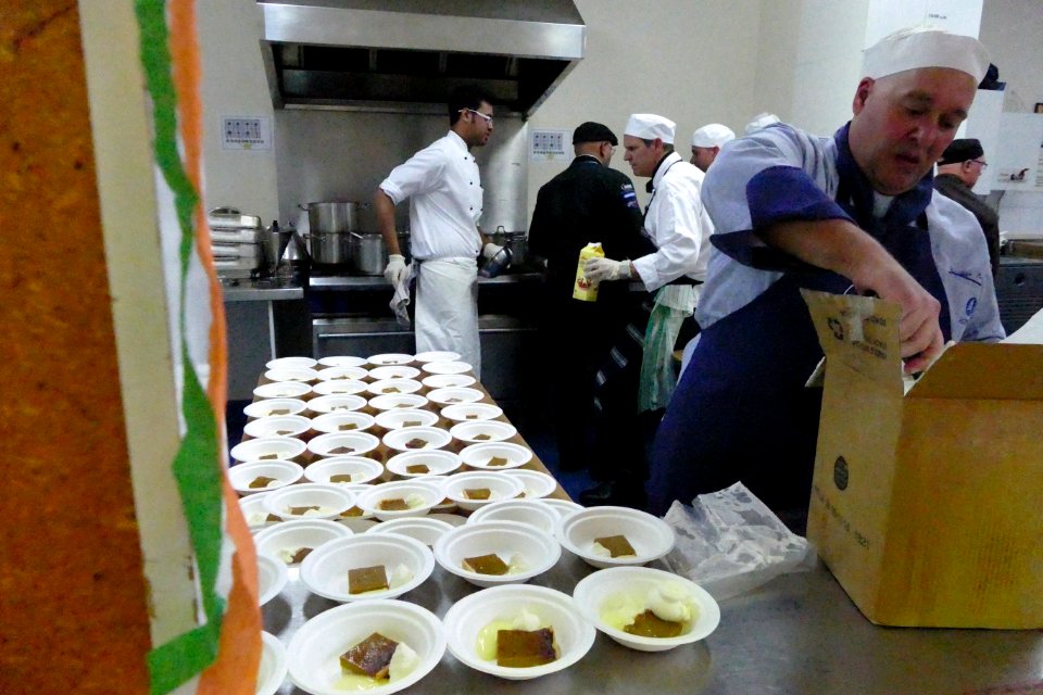The annual Thanksgiving lunch for Wellington's needy (30379209103)