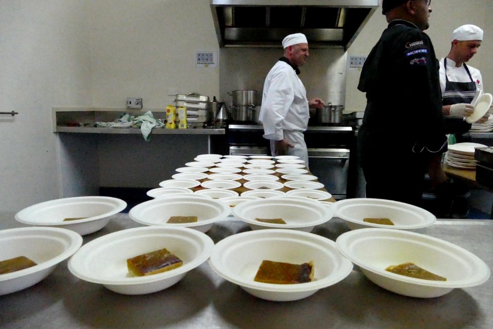 The annual Thanksgiving lunch for Wellington's needy (31186044505)