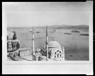 The Bosphorus, Constantinople LCCN2010650592