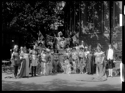 The cast in the revue Hertiginnan av Danviken at Kristallsalongen 1906 - SMV - K018