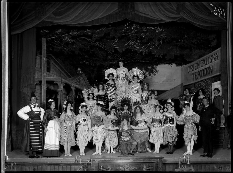 The cast in the revue Bluff at Kristallsalongen 1905 - SMV - K011