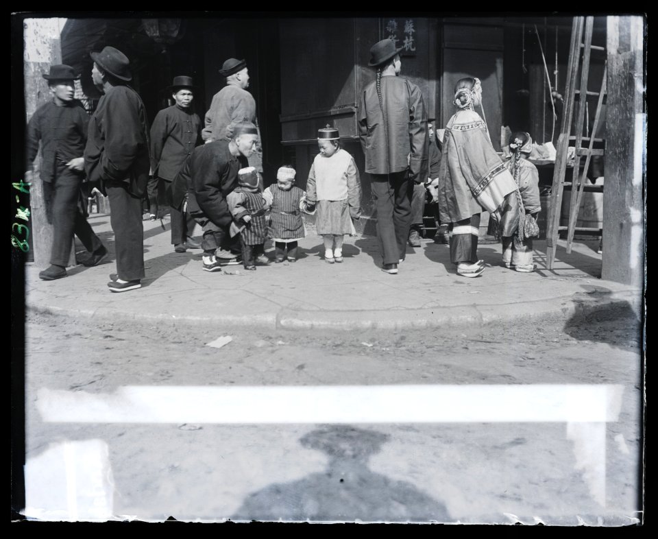 The children's hour, Chinatown, San Francisco LOC agc.7a08938