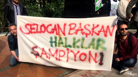 Selahattin Demirtaş protest