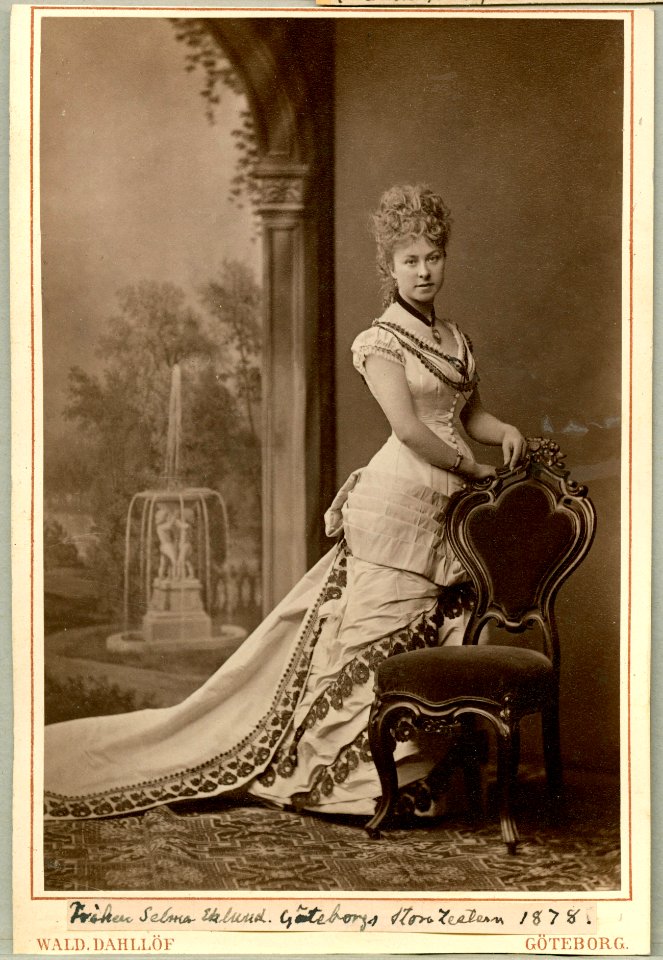Selma Eklund, porträtt - SMV - H2 179