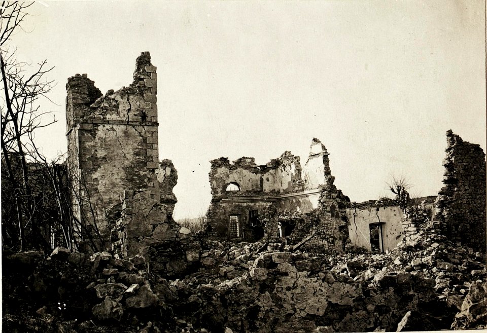 Selo, zerschossene Kirche (BildID 15595538)