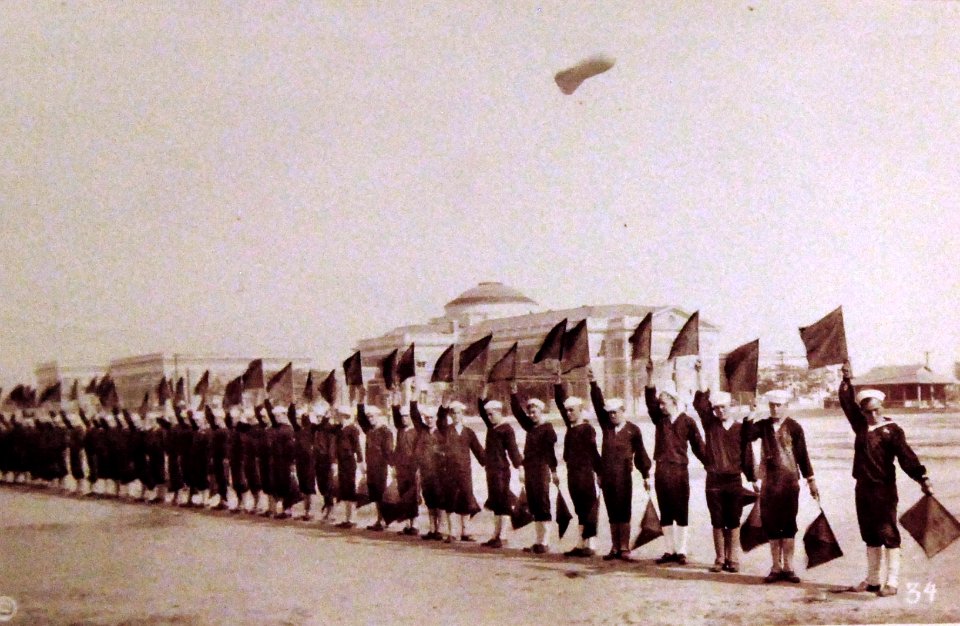 Semaphore Drill at U.S. Naval Training Station, Hampton Roads, Virginia 1919 (21709013149)