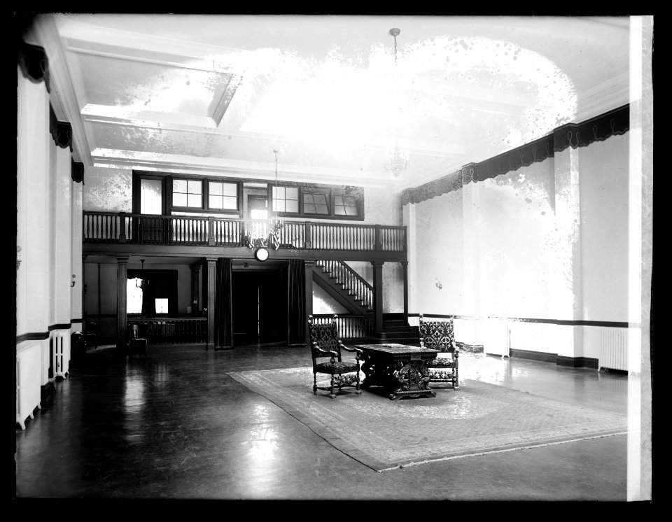 Semmes Motor Co., interior, Conn. Ave., (Washington, D.C.) LCCN2016851900