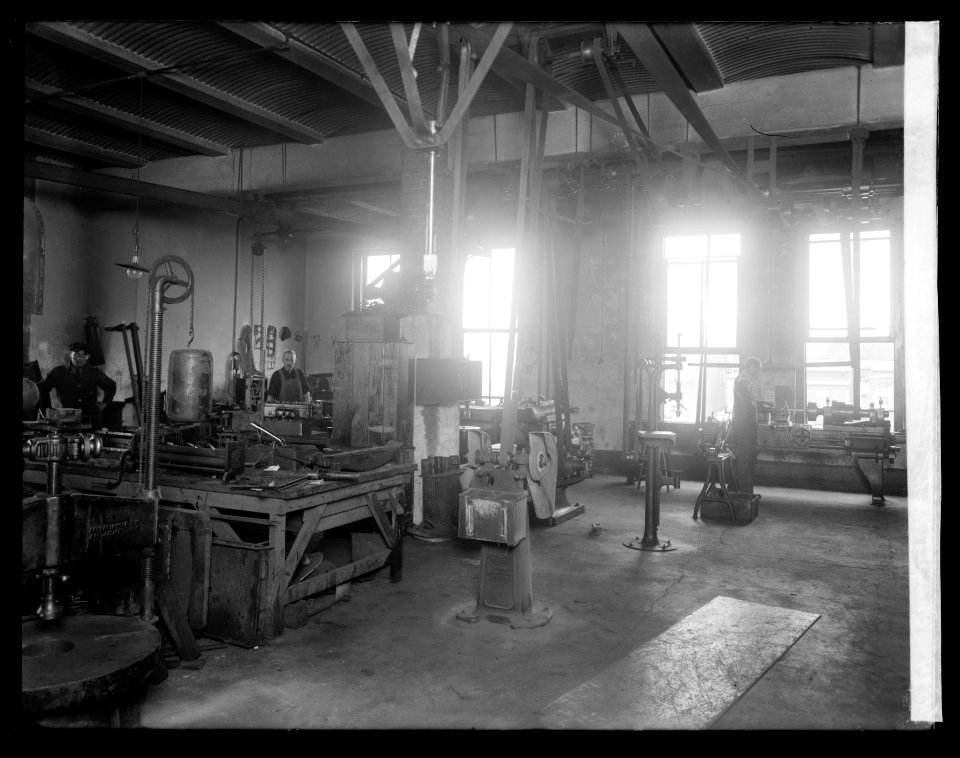 Semmes Motor Co., machine shop LCCN2016851899