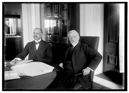 Sen. Curtis & Lodge LCCN2016822442