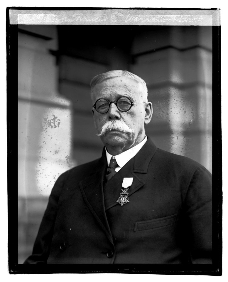 Sen. Francis E. Warren, (10-19-22) LOC npcc.07220