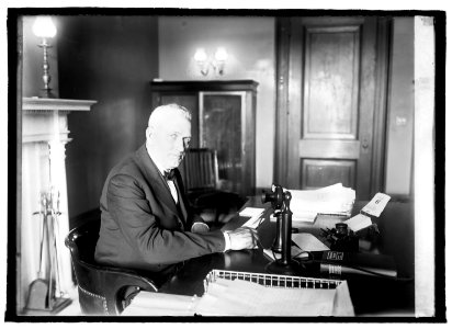 Sen. Holm Bursum, N.M. LCCN2016845029