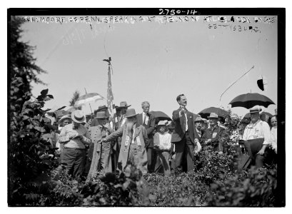 Sen. Moore of Penn. speaking at reunion - Bloody Angle - Gettysburg LCCN2014693515