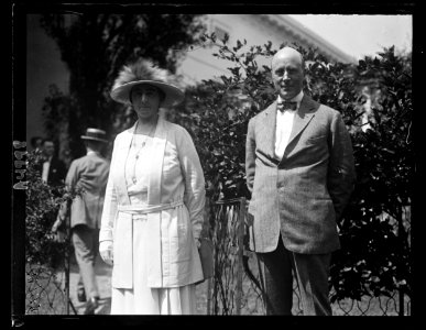Sen. Oddie and Mrs. Mary Harrigan of Reno at White House, Washington, D.C. LCCN2016891663