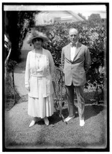 Sen. Oddie & Mrs. Oddie, (8-29-22) LCCN2016846658