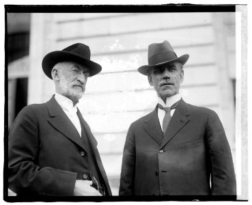 Sen. Reed Smoot & Heber J. Grant, Pres. of Mormon Church LCCN2016819848