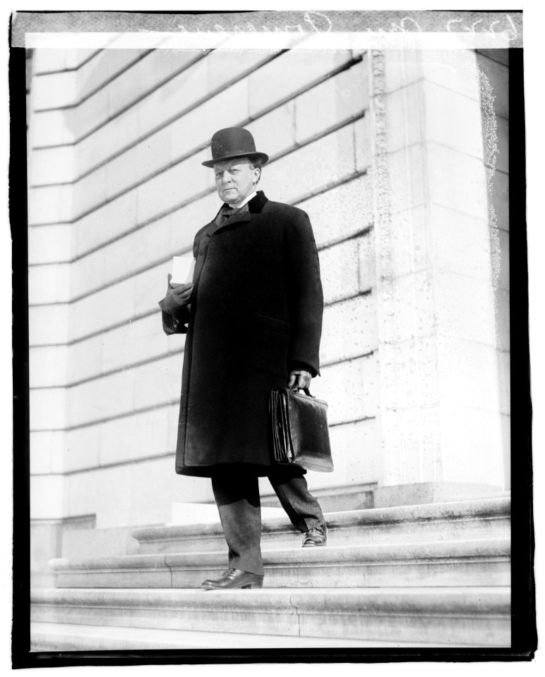 Sen. Pomerene LCCN2016819942