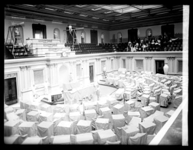 Senate being renovated, (Washington, D.C.) LCCN2016852163
