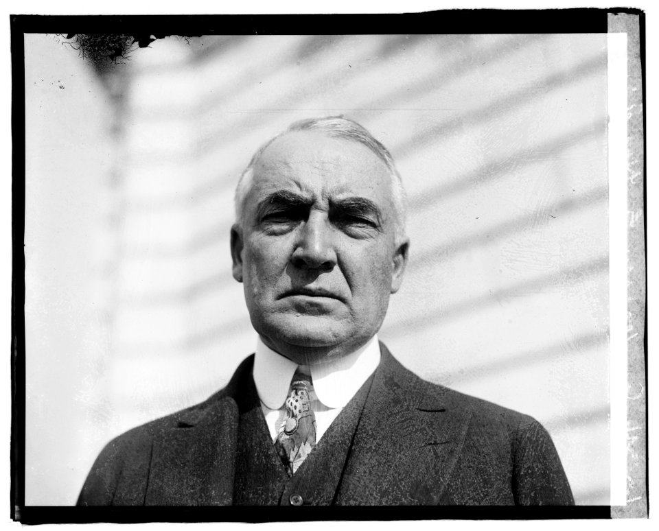 Sen. Warren S. (G.) Harding LCCN2016819949