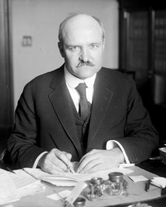 Sen. Wm. M. Calder of N.Y., 4-11-17 LCCN2016844707 (cropped)