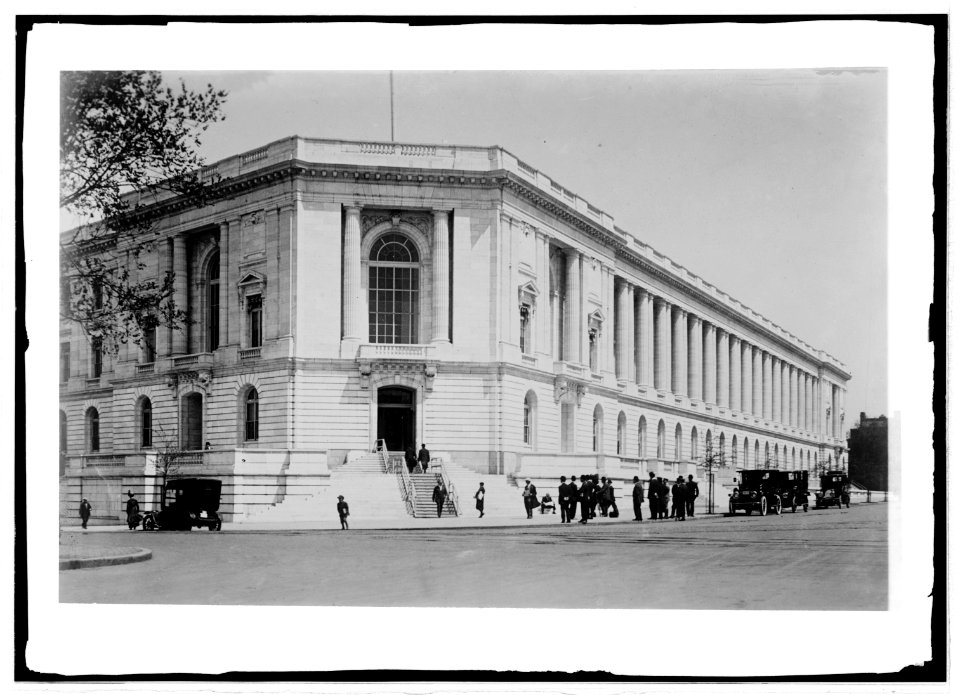 Senate ofc. bldg. LCCN2016820844