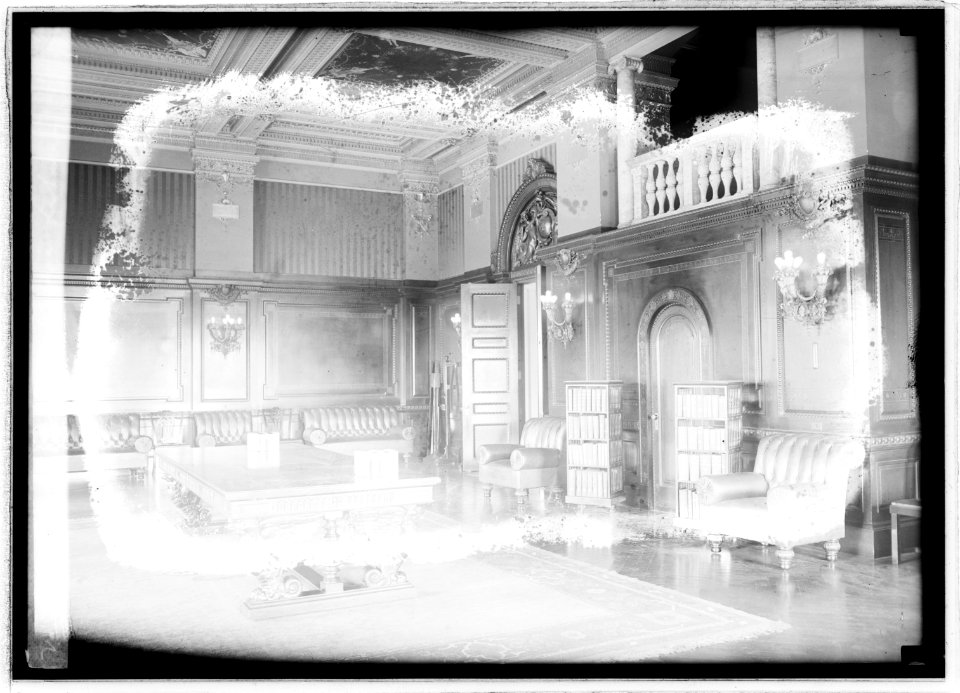 Senate reading room library LCCN2016846903
