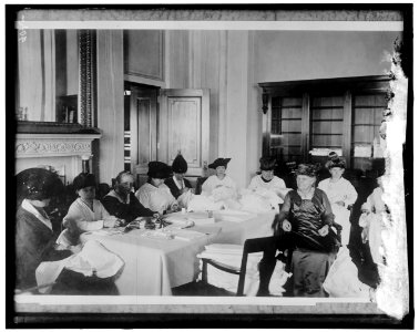 Senate Women LOC hec.13928