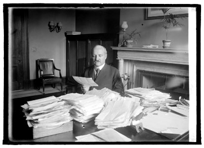 Senator Calder, (3-11-22) LCCN2016846140