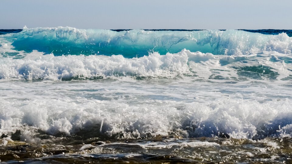 Spray sea nature