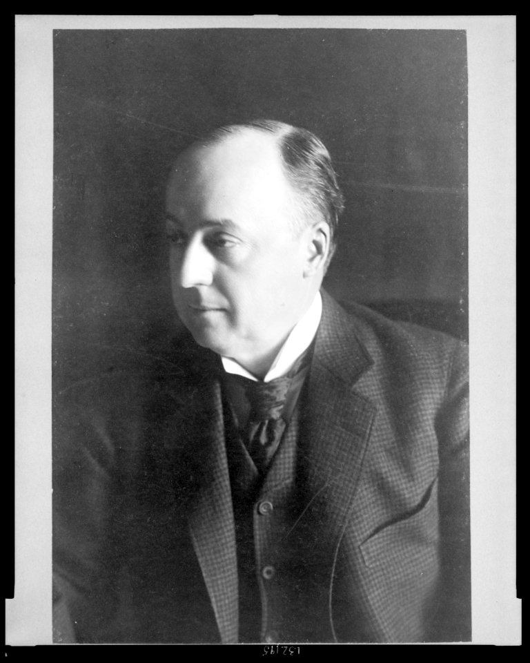 Senator Philander Chase Knox, half-length portrait, facing left LCCN2002722645