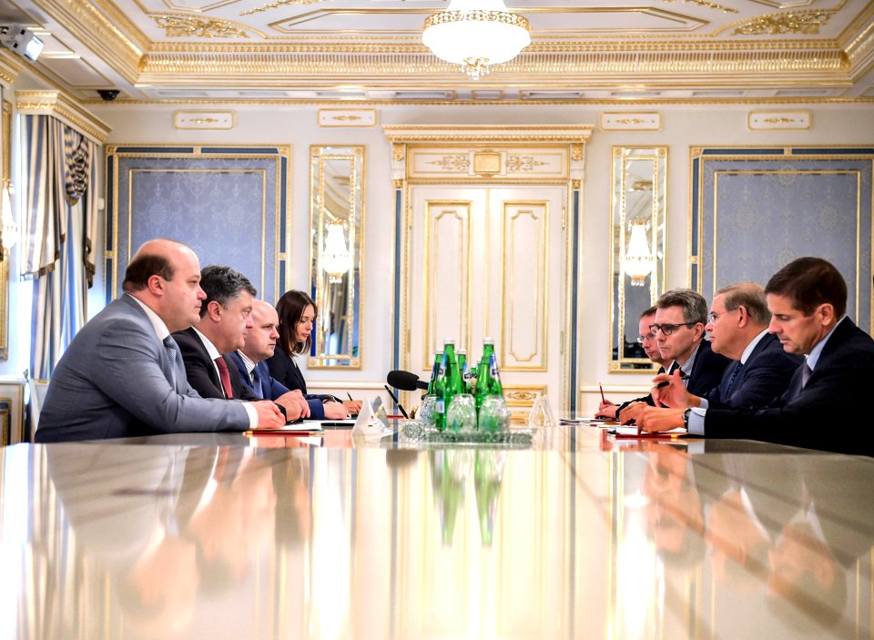 Senator Robert Menendez, CODEL, Kyiv, Ukraine, Sept. 1, 2014 (15112865301)
