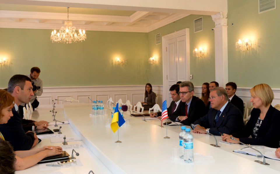 Senator Robert Menendez, CODEL, Kyiv, Ukraine, Sept. 1, 2014 (14929317277)